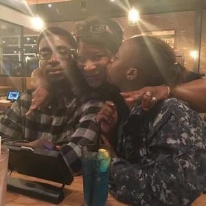 Meet your Posher, Jahzzy